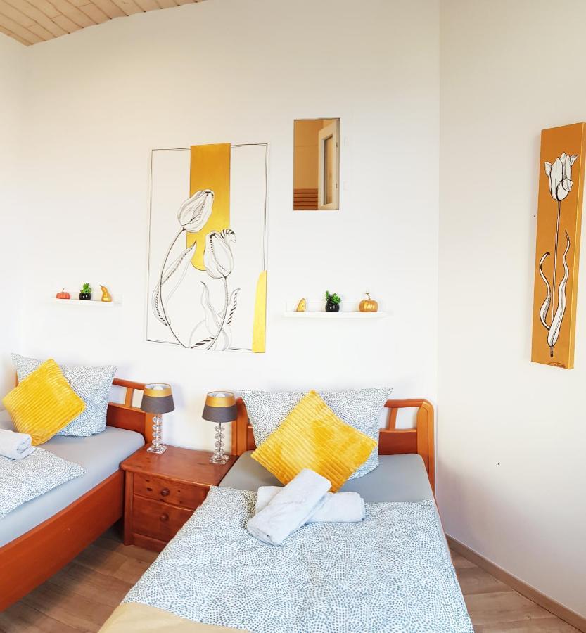 Elena Flat Tulpe Duisburg Zentrum Luaran gambar